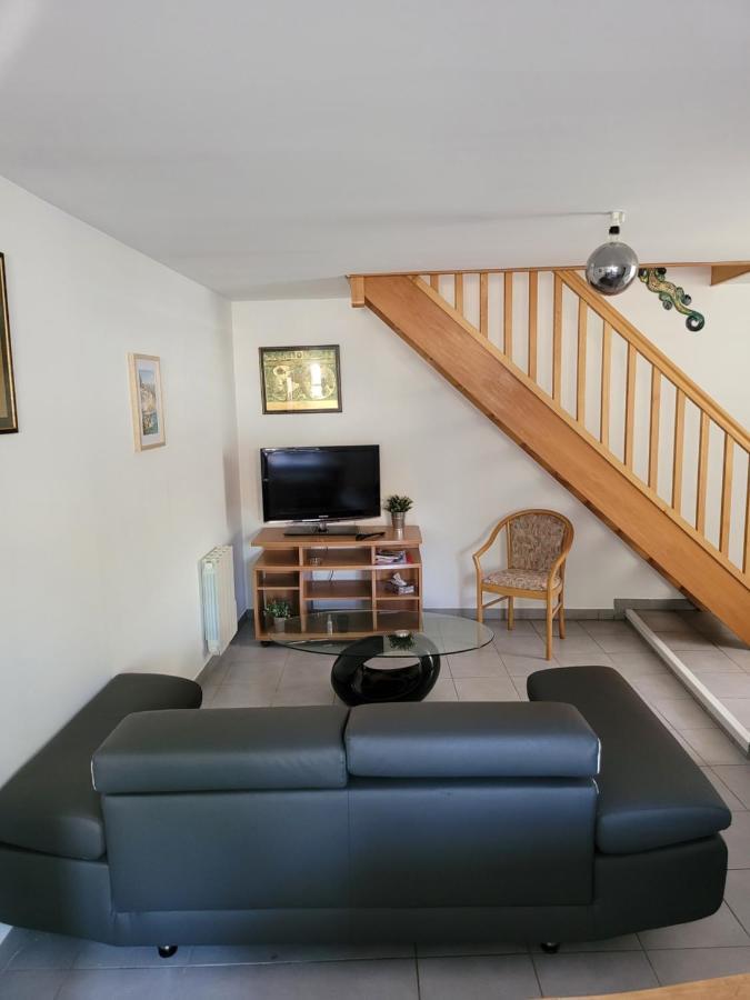 Appartement Meuble Duplex T3. Baume-les-Dames Zewnętrze zdjęcie